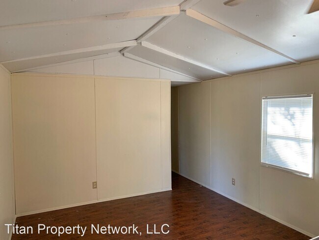 Building Photo - 2 br, 1 bath House - 11 Peaceful Pines