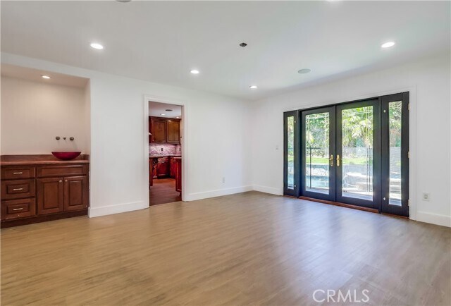 Building Photo - 5528 Voletta Pl