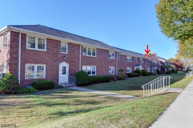 Building Photo - 255 Bogert Rd
