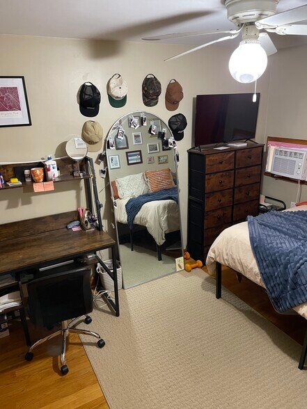 Building Photo - 211 Harding Ave