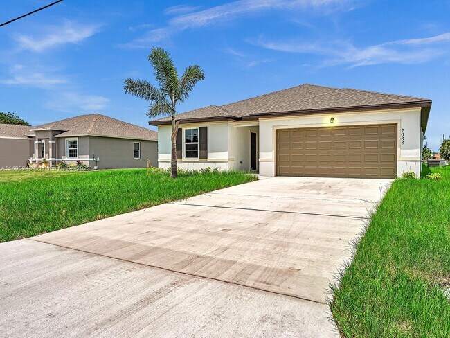 Building Photo - 2033 SW Castinet Ln