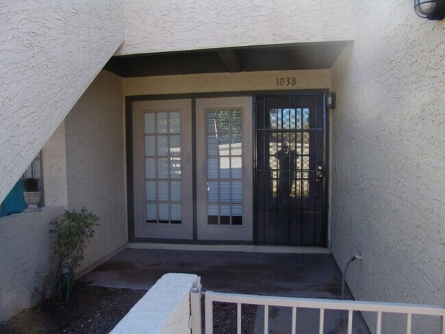 Building Photo - 30 E Brown Rd