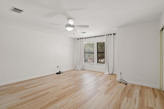 Building Photo - 8353 Steamline Cir
