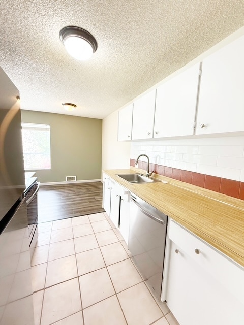 Building Photo - 924 Shorewood Dr