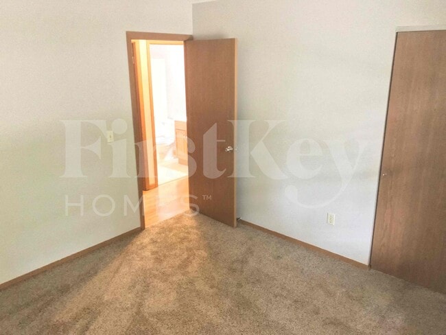 Building Photo - 1248 Mendoza Dr