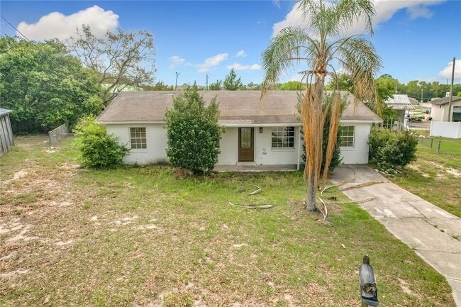 Building Photo - 201 Valencia Dr