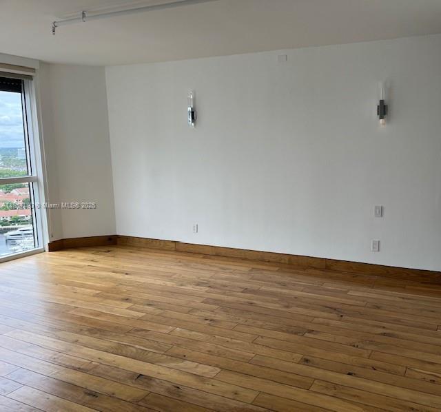 Building Photo - 21205 NE 37th Ave