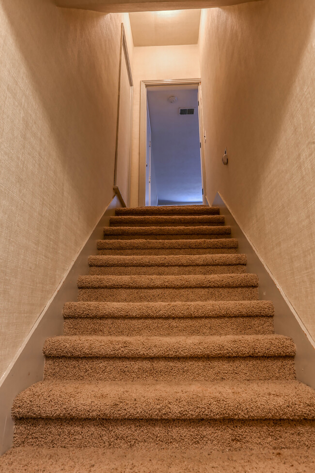 Stairs to bedroom - 3919 Creston Ave