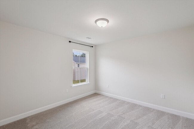 Building Photo - AVAILABLE NOW! (Small Pets Only)