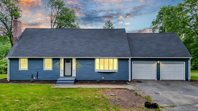 Primary Photo - 890 Copper Hill Rd