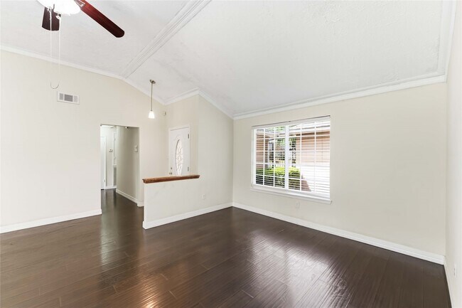 Building Photo - 3415 Honey Creek Dr