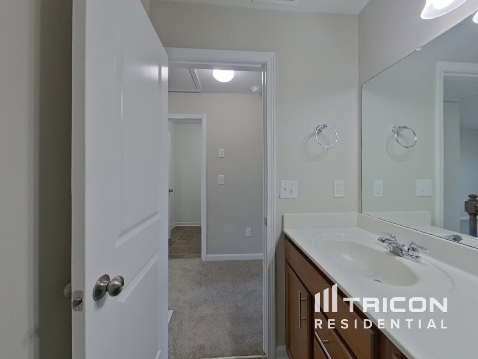 Building Photo - 280 Paulownia Cir
