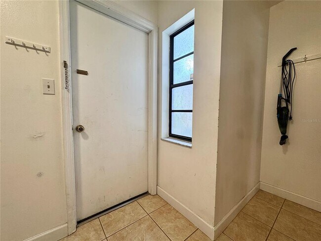 Building Photo - 8014 Cote Ct