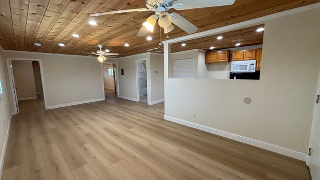 Building Photo - 8096 Juniper Ave