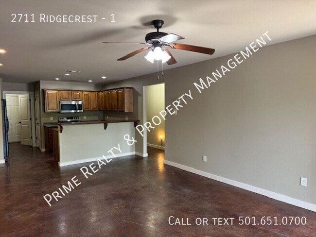 Building Photo - 2711 Ridgecrest-1