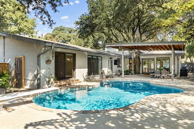 Building Photo - 11207 Pinocchio Dr