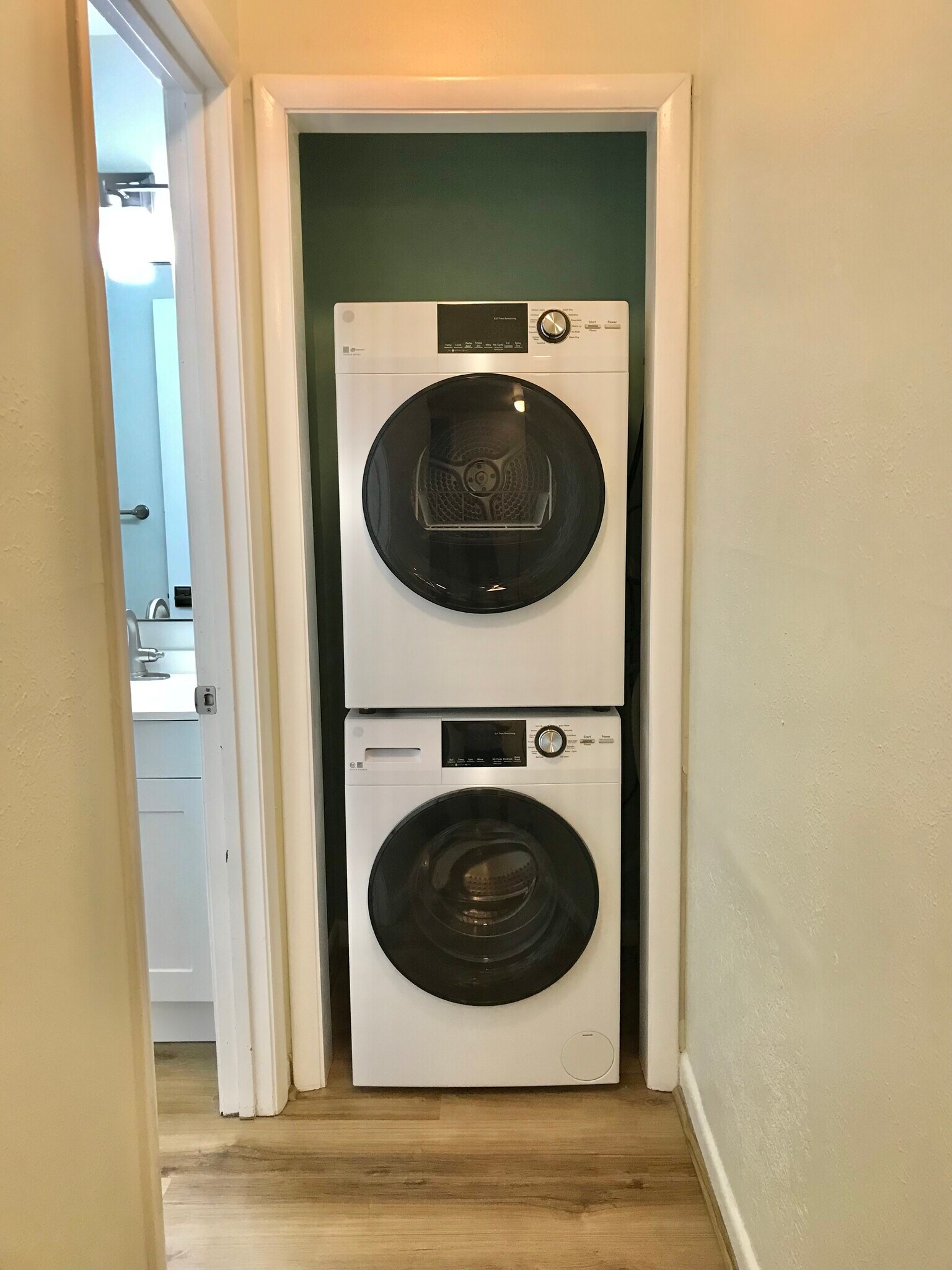 Building Photo - 21 Vaughns Gap Rd