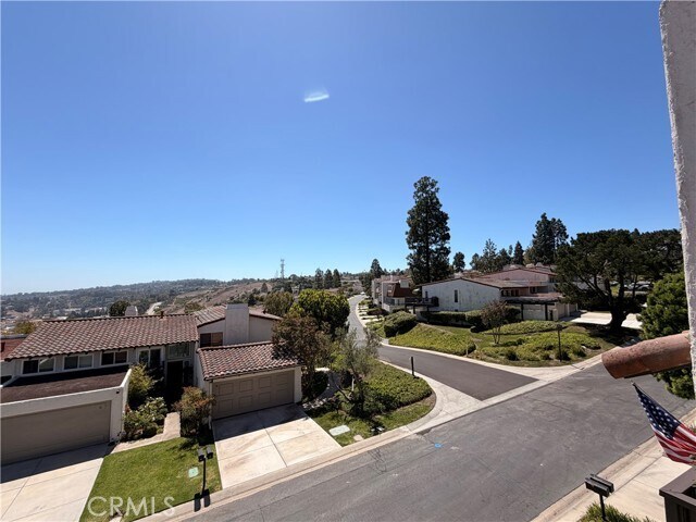Building Photo - 77 Cottonwood Cir