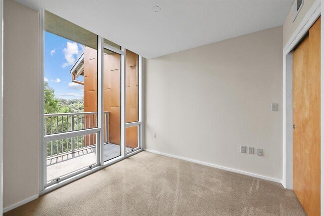 Building Photo - 1600 Barton Springs Rd