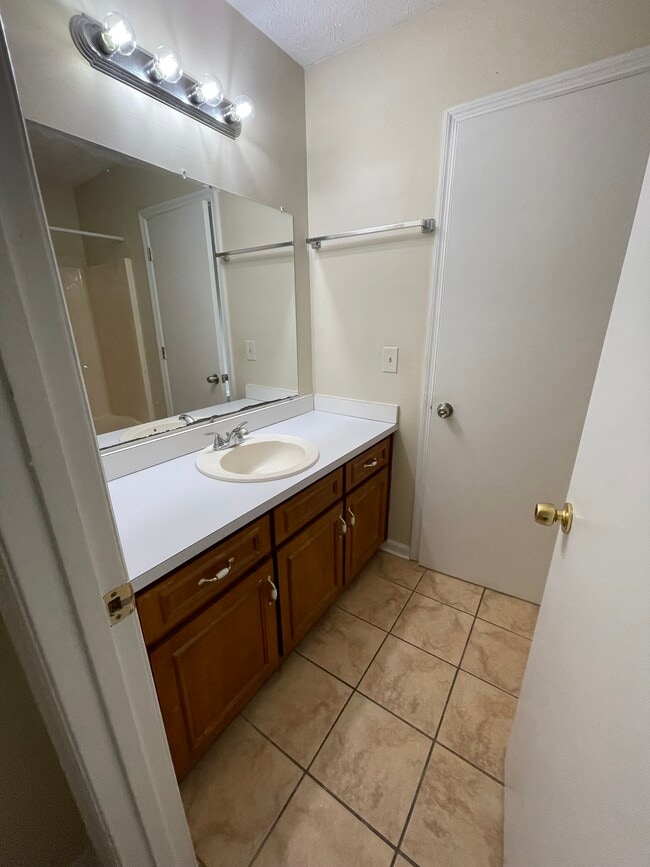 vanity - 2930 Lee Rd 430