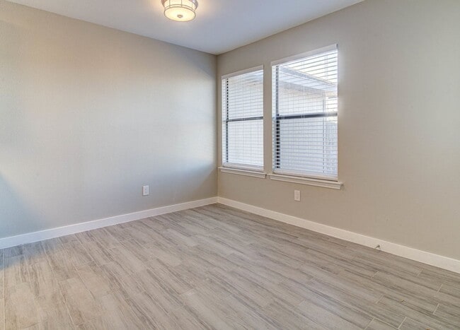 Building Photo - 1205/1207 Gregory Ln