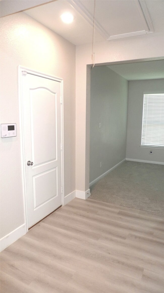 Building Photo - 6707 Lindale Springs Ln