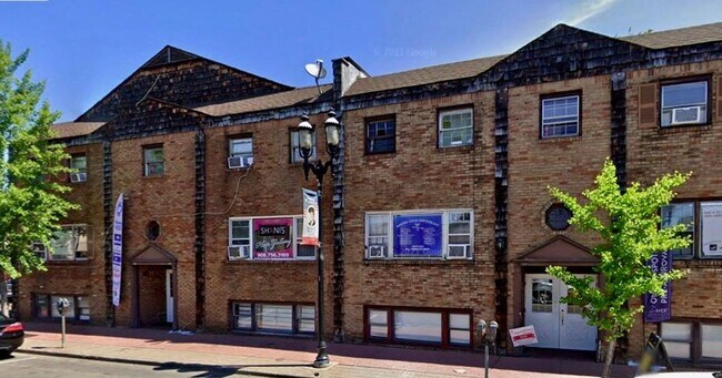 Building Photo - Somerset Apartments