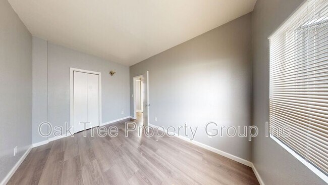 Building Photo - 4152 Brookdale Ave