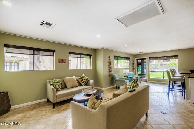 Building Photo - 5995 N 78th St