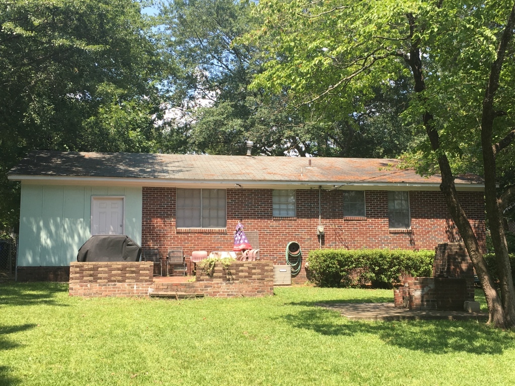 Building Photo - 2900 Holt Dr