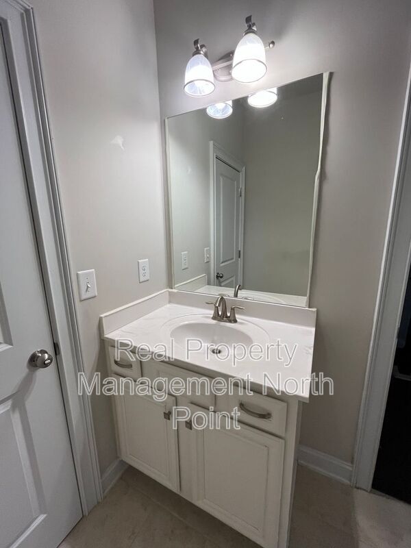 Building Photo - 184 Gray Trl