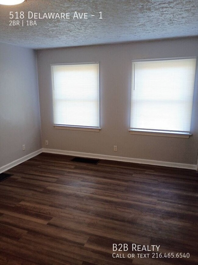 Building Photo - 518 Delaware Ave