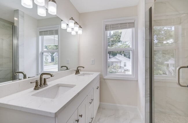 Building Photo - FIRST MONTH FREE! Beautiful 3bd/2.5ba Two-Story Home Built in 2021 Just 2 Miles from Downtown Dur...