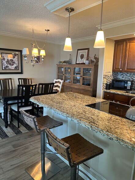 Building Photo - 3600 N Ocean Dr