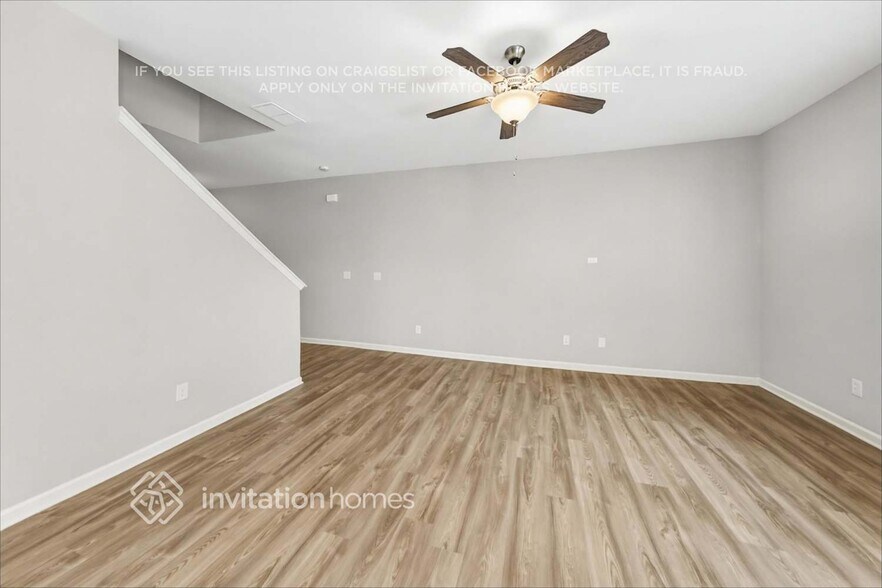 Building Photo - 555 S Fortune Way