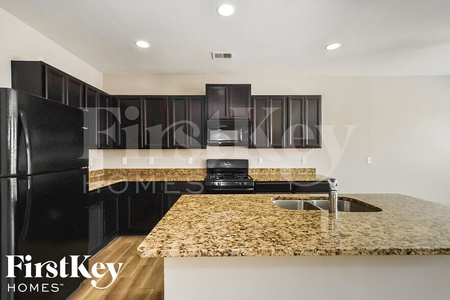 Building Photo - 1816 Crandon Ct