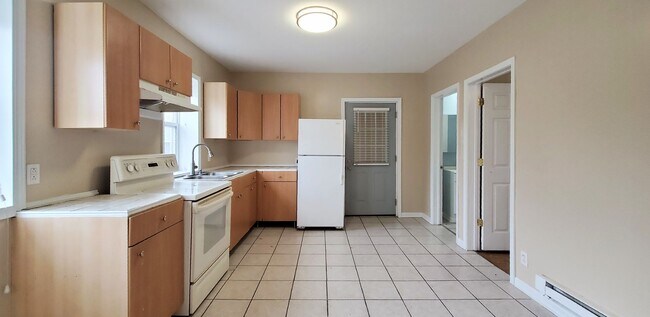 Building Photo - 839 N Broadway St