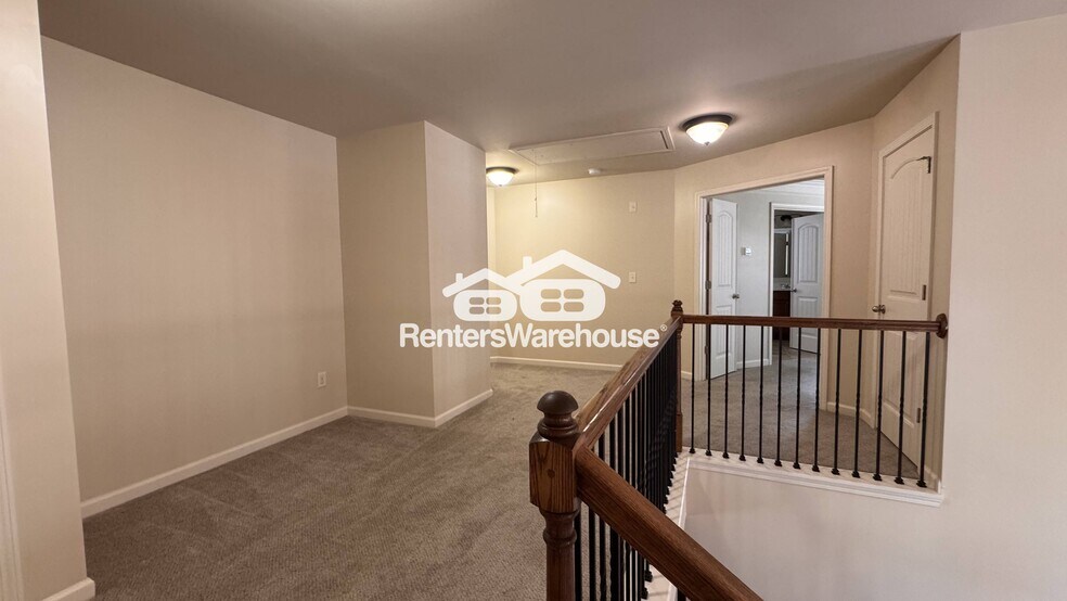 Building Photo - 5301 Cedar Mill Dr