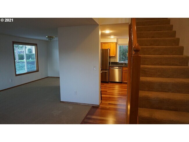 Building Photo - Charming 3-Bedroom Home with Covered Patio...