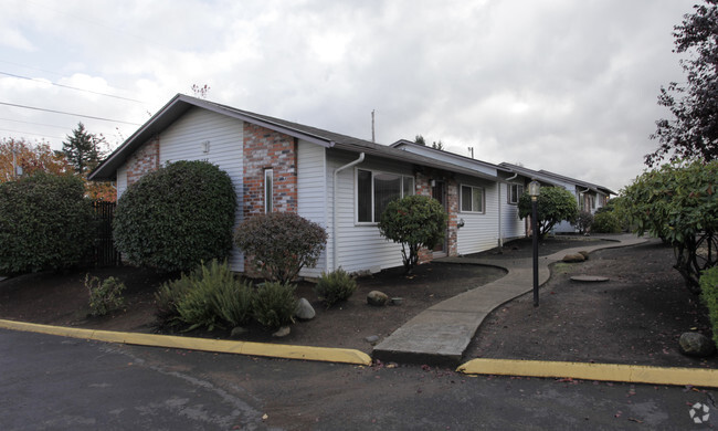 Building Photo - Pleasant Square Apartments