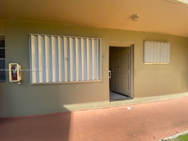 Building Photo - 1350 NE 119th St