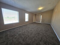 Building Photo - 3984 Rancher Loop NE