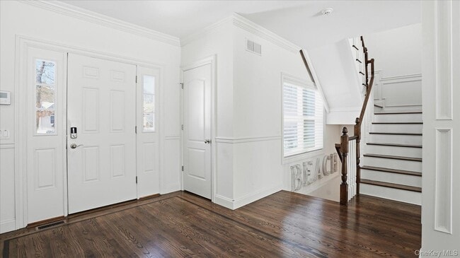 Building Photo - 27 Jeffrey Ln