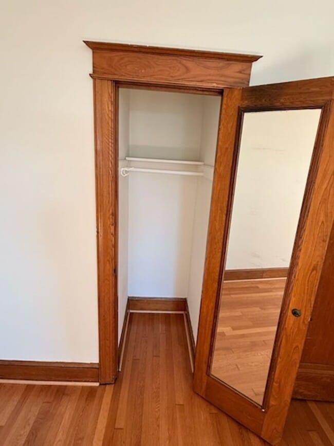 Building Photo - UPDATED 4/BR in Glover Park!