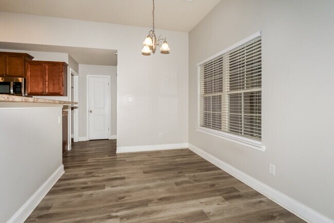 Building Photo - 4792 Arrowhead Ln