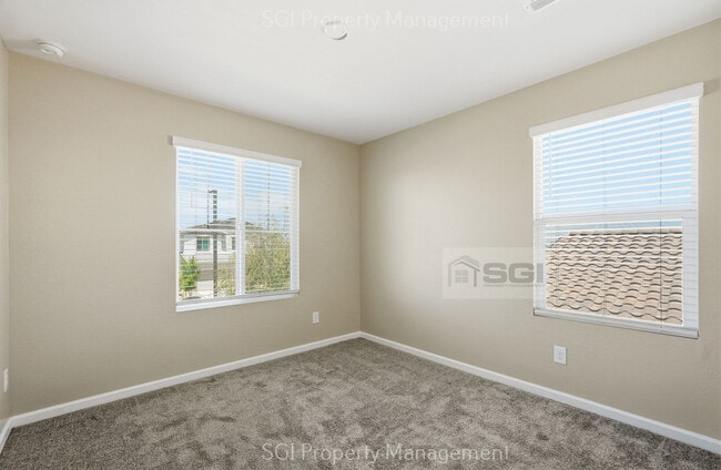 Building Photo - 17851 W Daley Ln