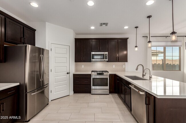 Building Photo - 12399 W Forest Pleasant Pl