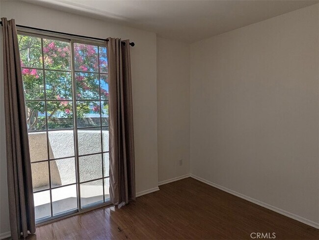 Building Photo - 24121 Del Monte Dr.