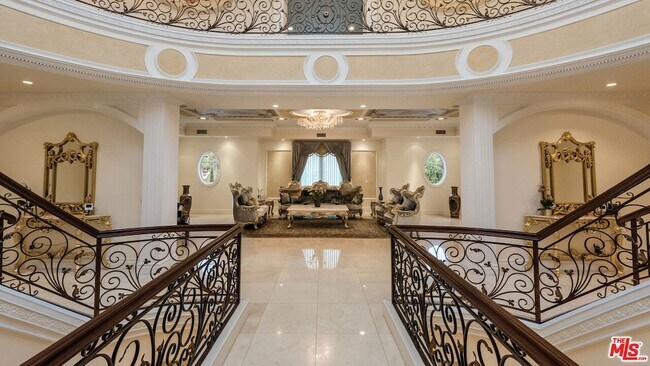 Building Photo - 1455 Robmar Dr