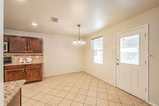 Building Photo - 9216 Quarter Horse Ln